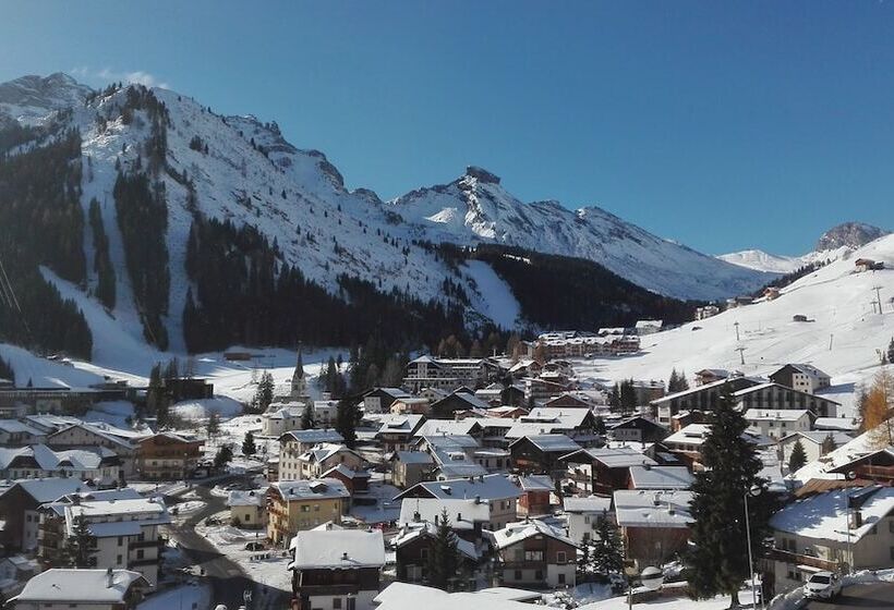 בית מלון כפרי Garni Astor