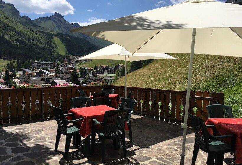 בית מלון כפרי Garni Astor