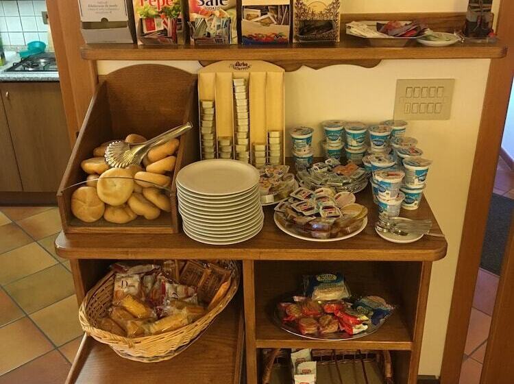 בית מלון כפרי Garni Astor