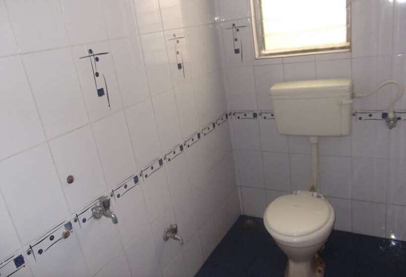 Hotel Samruddhi And Shree Inn Lodge