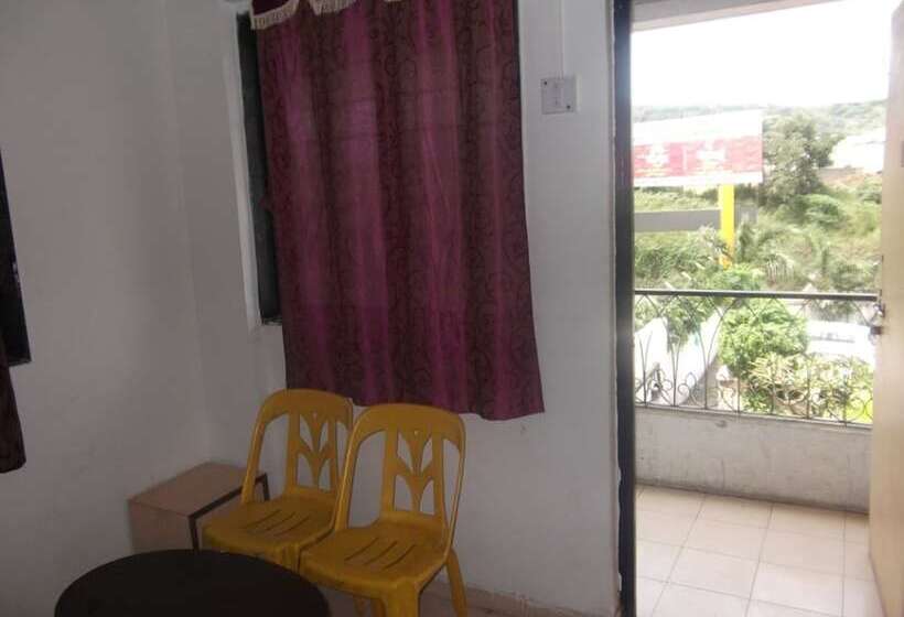 Hotel Samruddhi And Shree Inn Lodge