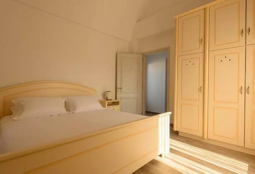 Ikies Santo Filoxenia Apartments