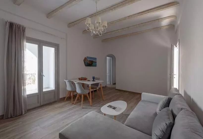 Ikies Santo Filoxenia Apartments