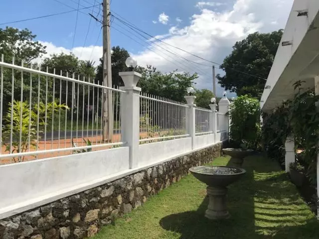 Majatalo Hangout Habarana