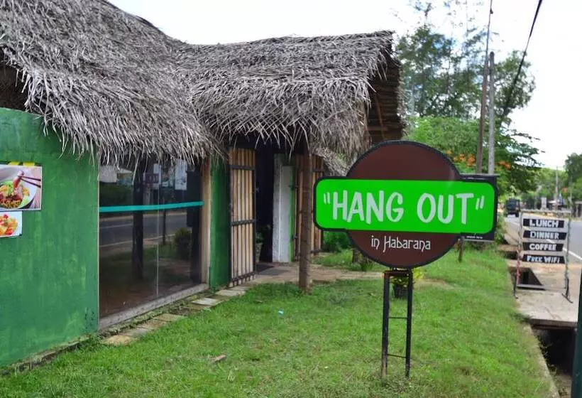 Majatalo Hangout Habarana