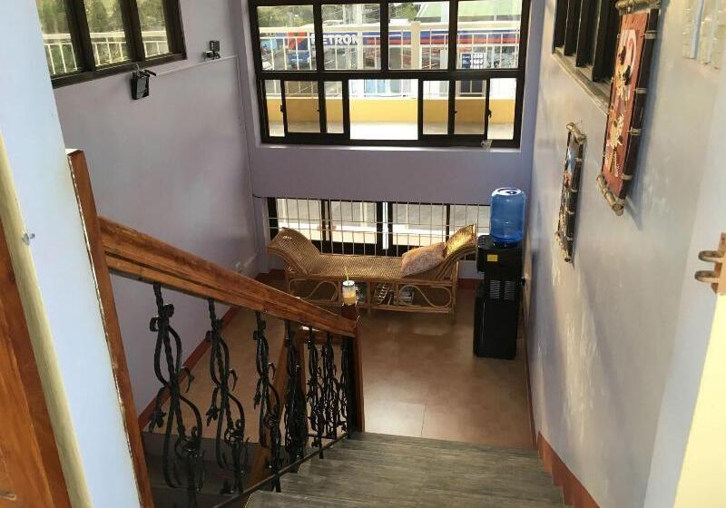 پانسیون Mayon Lodging House