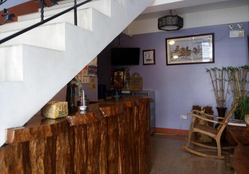 پانسیون Mayon Lodging House