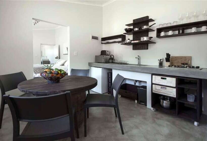 פנסיון Misty Mountains