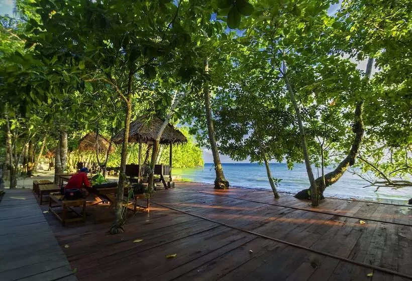 ペンション Waigeo Villa