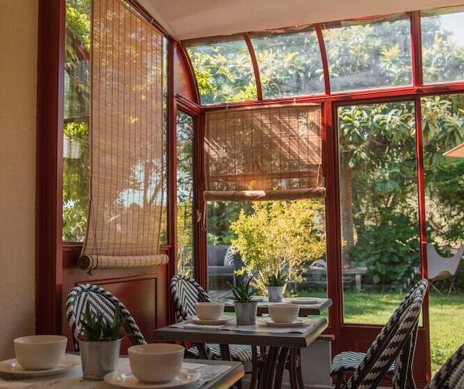 تختخواب و صبحانه La Fonderia Firenze