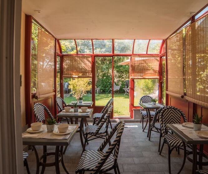 تختخواب و صبحانه La Fonderia Firenze