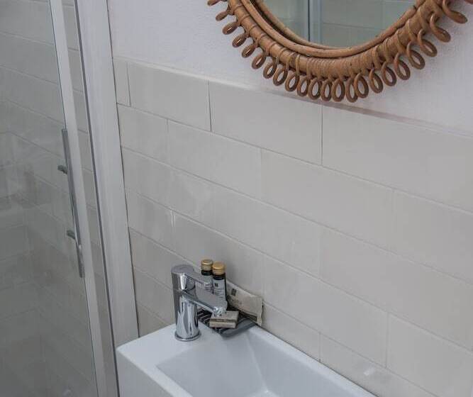 تختخواب و صبحانه La Fonderia Firenze