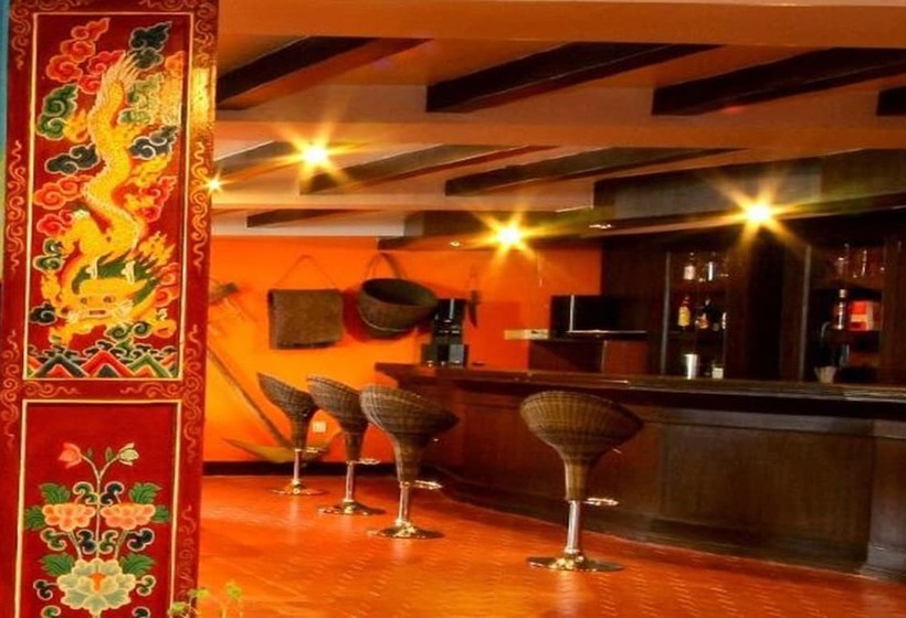 هتل Mountain Lodges Of Nepal   Phakding