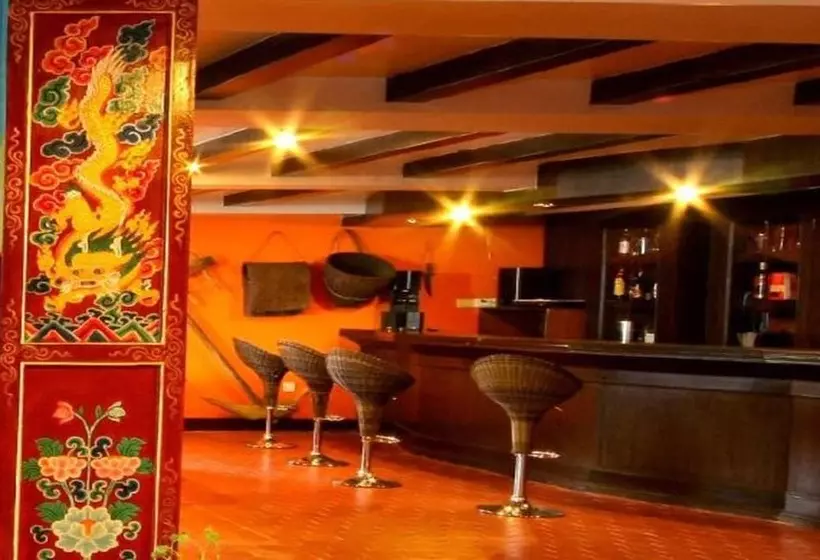 هتل Mountain Lodges Of Nepal   Phakding