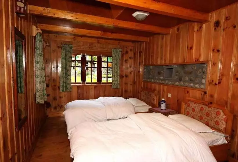 هتل Mountain Lodges Of Nepal   Phakding
