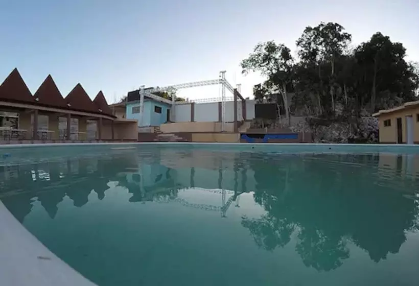 هتل Paradise Reggae Resort