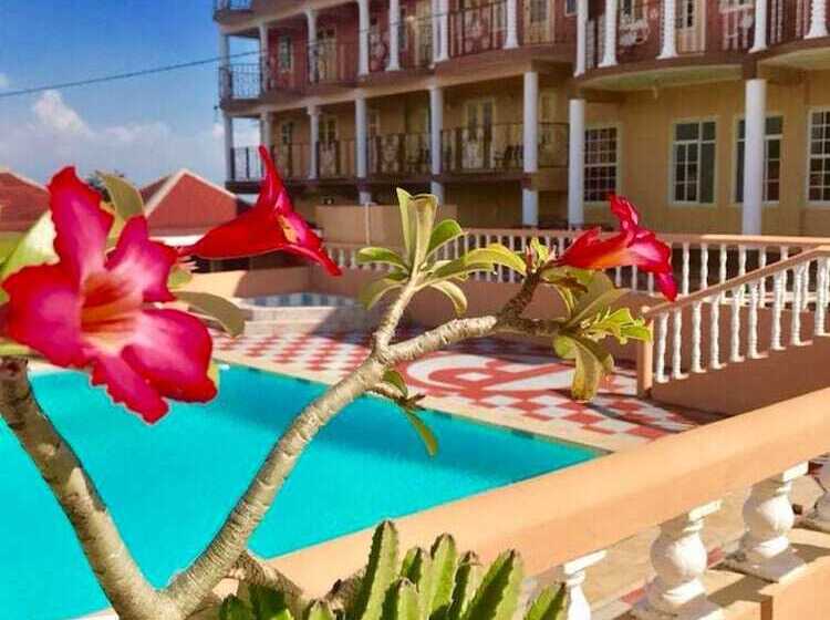 هتل Paradise Reggae Resort