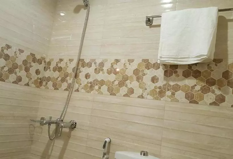 Lina Park  Suites 2
