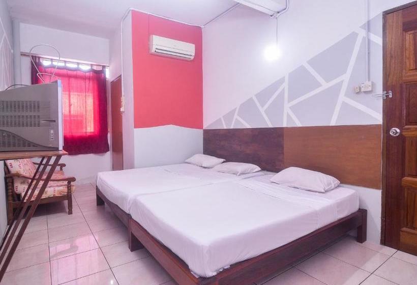 فندق على الطريق Spot On 89622 Onestar Lodge