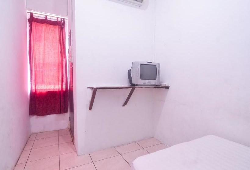 فندق على الطريق Spot On 89622 Onestar Lodge