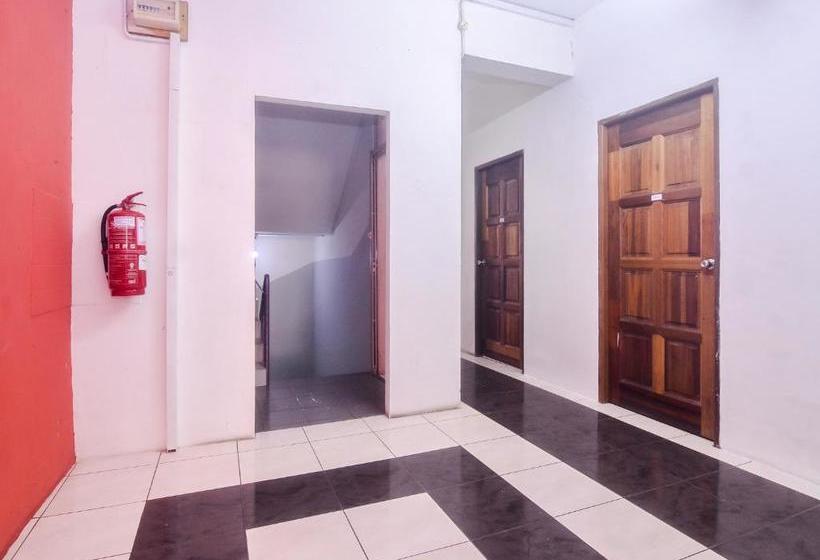 فندق على الطريق Spot On 89622 Onestar Lodge