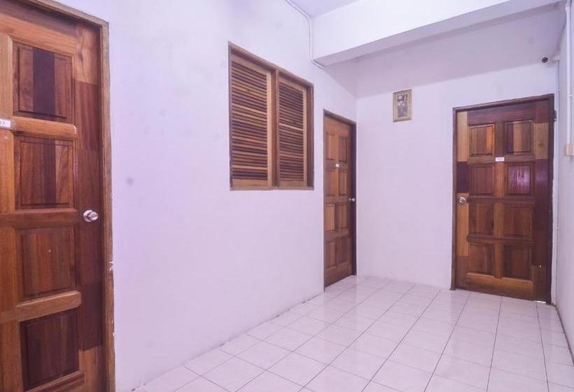 فندق على الطريق Spot On 89622 Onestar Lodge