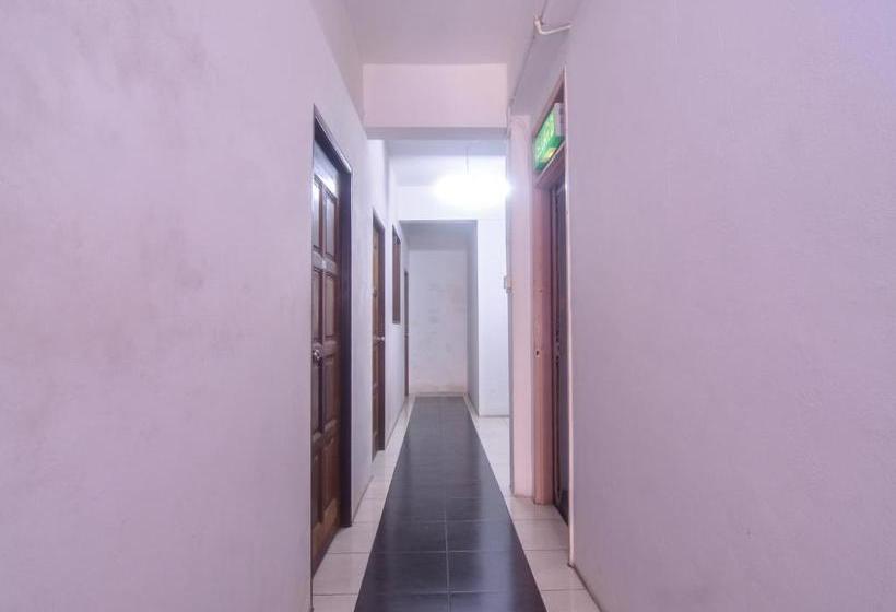 فندق على الطريق Spot On 89622 Onestar Lodge