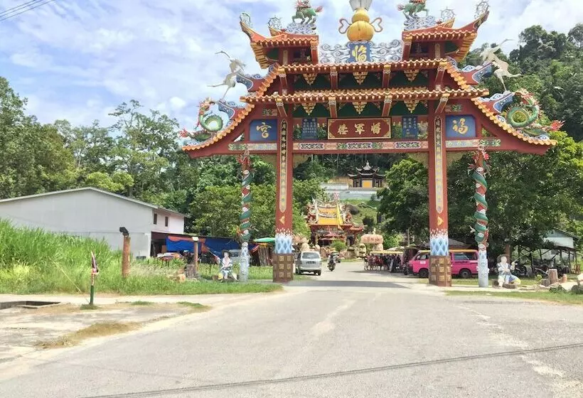 پانسیون Monster Homes Pangkor