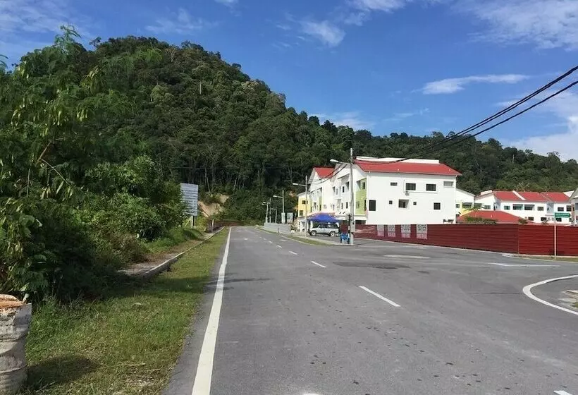 پانسیون Monster Homes Pangkor