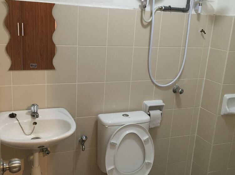 Pensió Monster Homes Pangkor