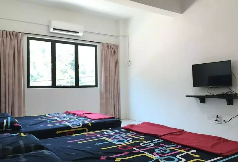 پانسیون Monster Homes Pangkor