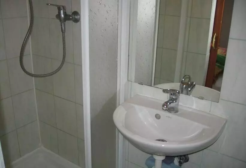 Majatalo Penzión Závada