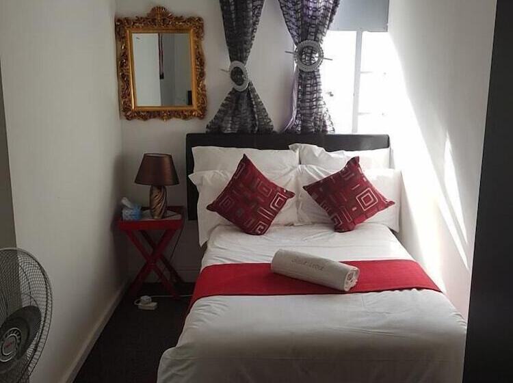 פנסיון Unique Lodge