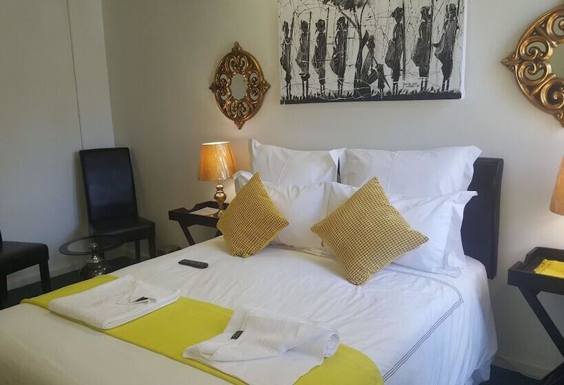 פנסיון Unique Lodge