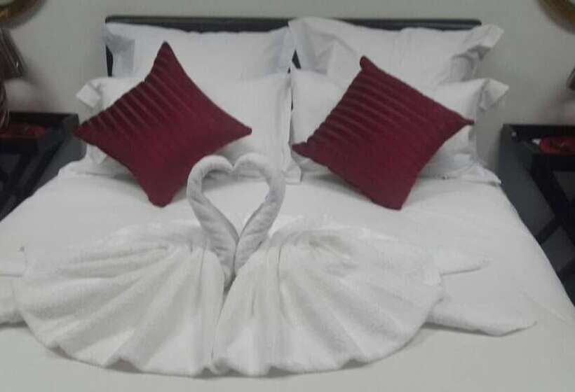 פנסיון Unique Lodge