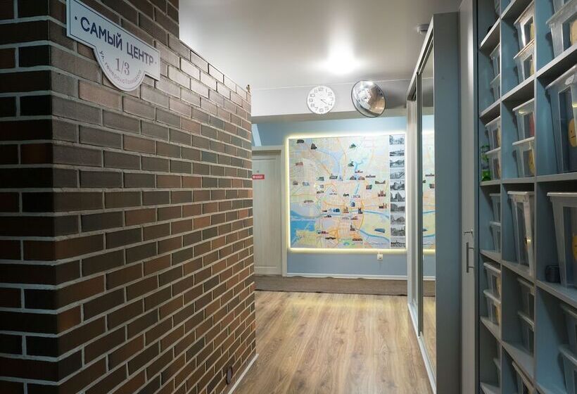 «very Center» Hostel