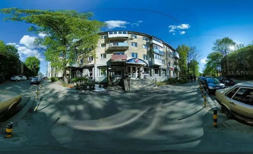 «very Center» Hostel