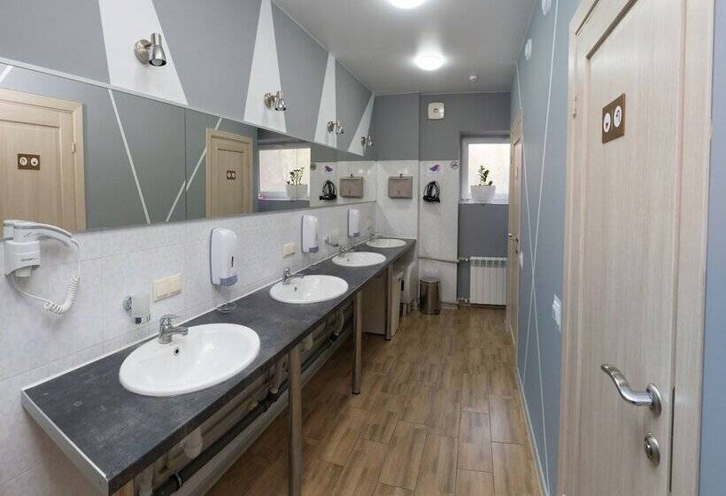 «very Center» Hostel