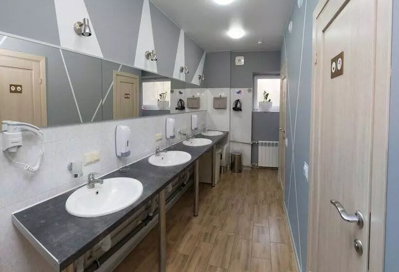 «very Center» Hostel