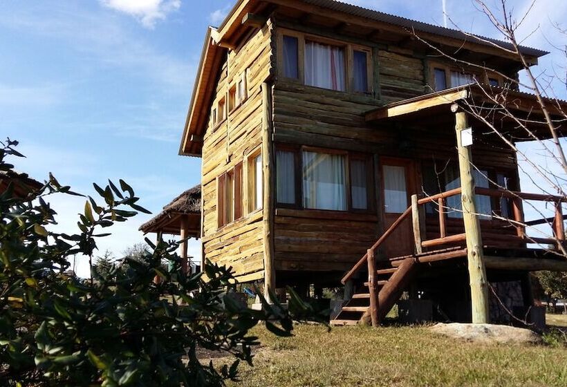 Bed & Breakfast Cabañas Solar De Piedra