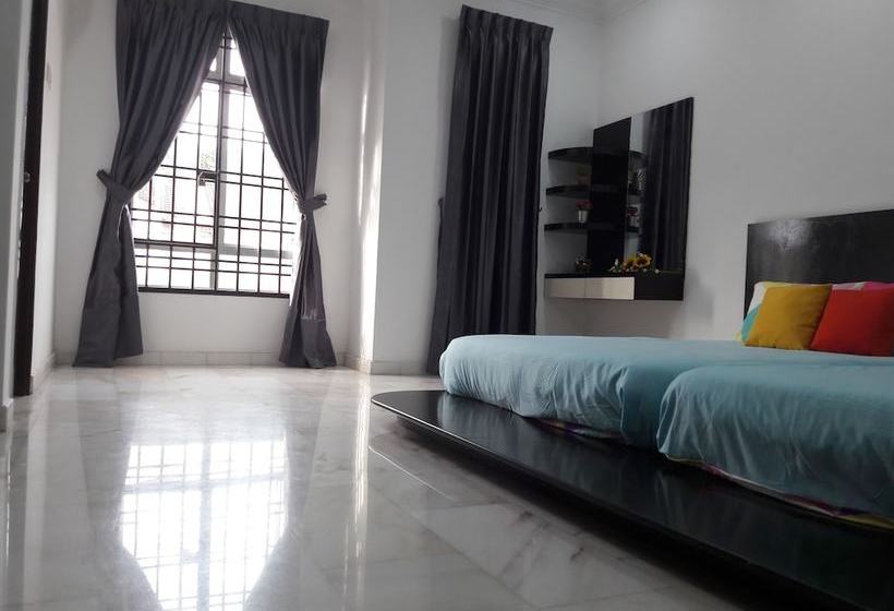 C U Homestay Bukit Indah