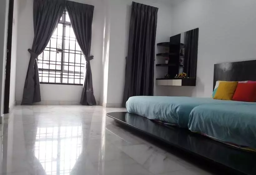 C U Homestay Bukit Indah