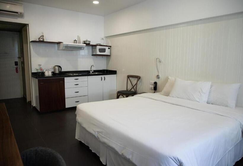 هتل Hamra Urban Gardens