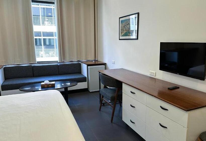 هتل Hamra Urban Gardens