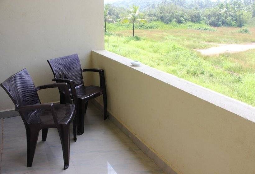 Hotelli OYO 9586 near Arambol Beach