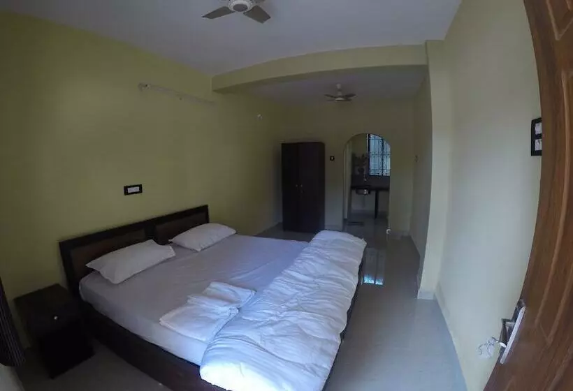 ホテル Regina Residency Cottages