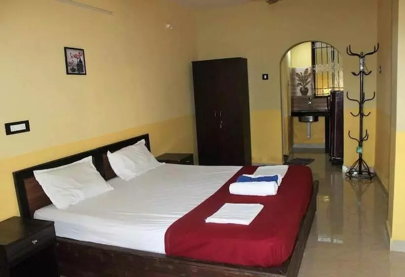 ホテル Regina Residency Cottages