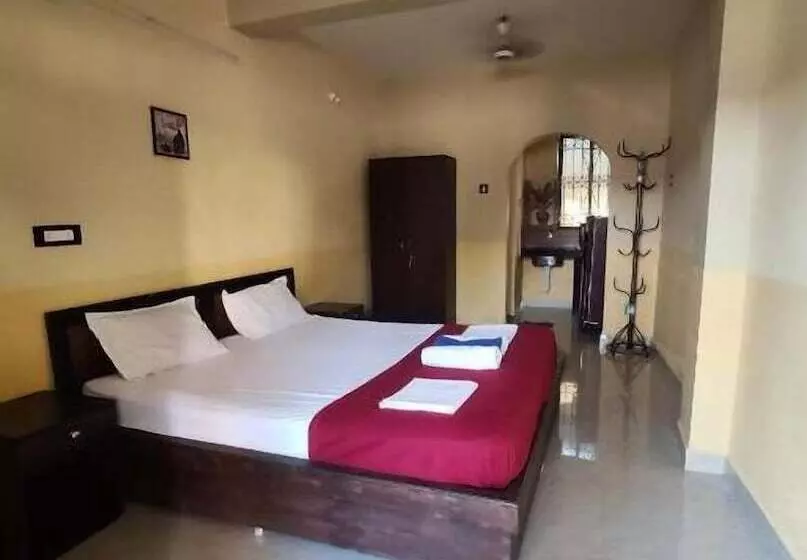 ホテル Regina Residency Cottages