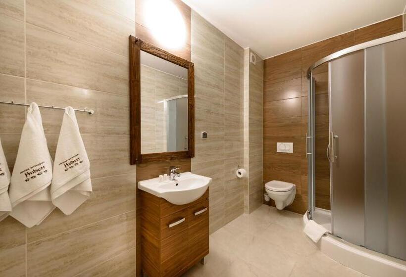 פנסיון Dworek Myśliwski Hubert świetna Lokalizacja 50m Od Term Bania