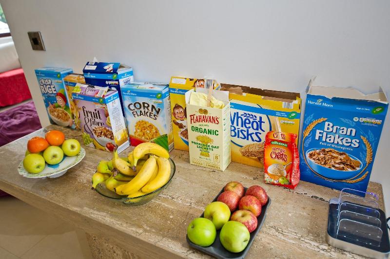 بنسيون Moorepark West House